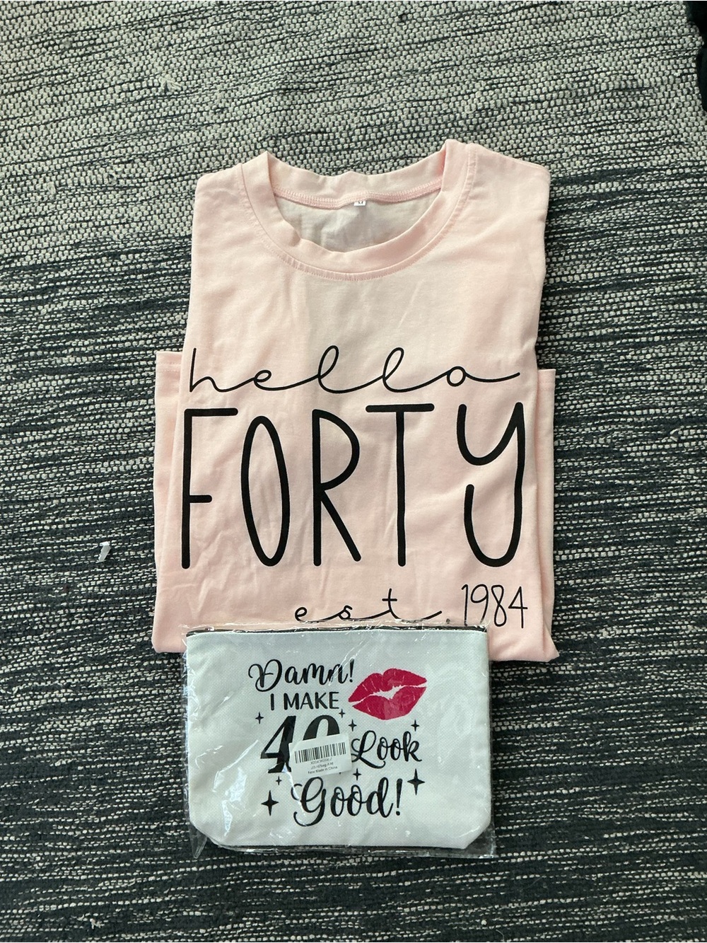 “HELLO 40” EST. 1984 BIRTHDAY T SHIRT WITH CANVAS MAKEUP CASE